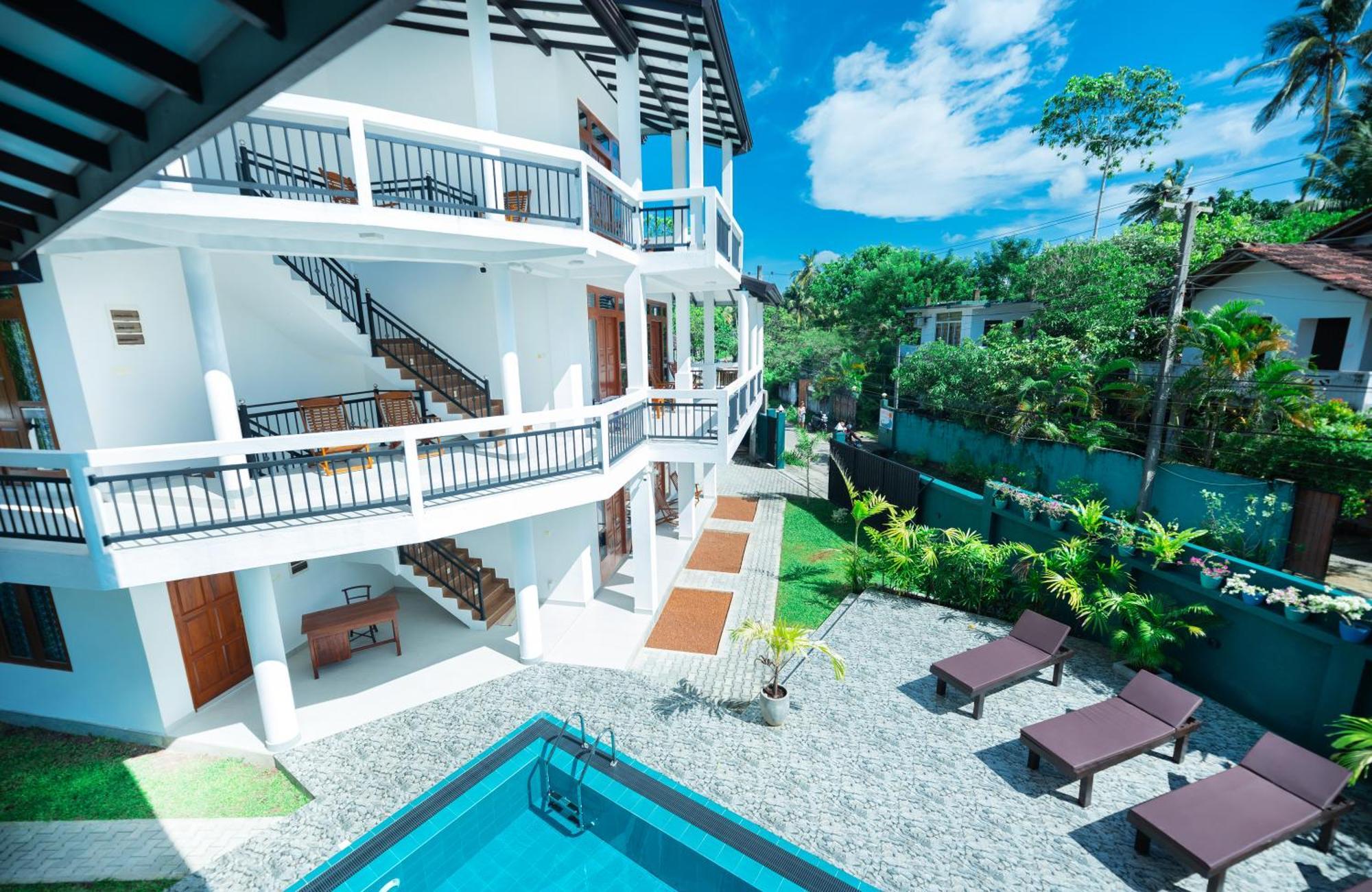 Teya Beach Hotel Ahangama Exterior foto